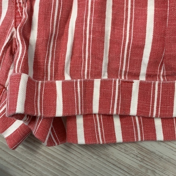 American Eagle High Waisted Drawstring Pleated Linen‎ Shorts size 6 - Picture 7 of 8